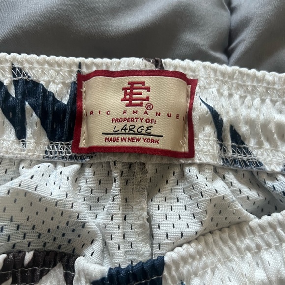 Eric Emanuel x BAPE EE Basic Short Men - Picture 3 of 5